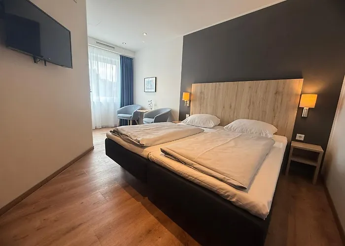 Egon Hotel